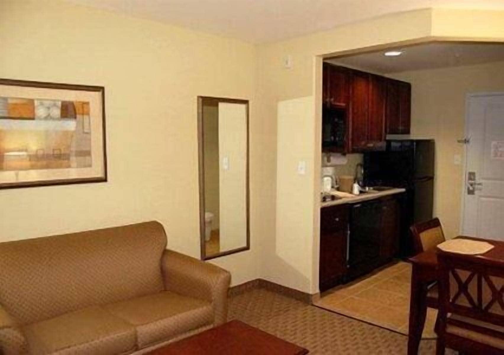 Mainstay Suites Хоума Екстериор снимка