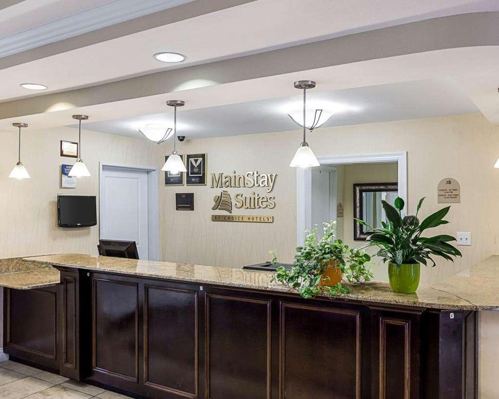 Mainstay Suites Хоума Интериор снимка