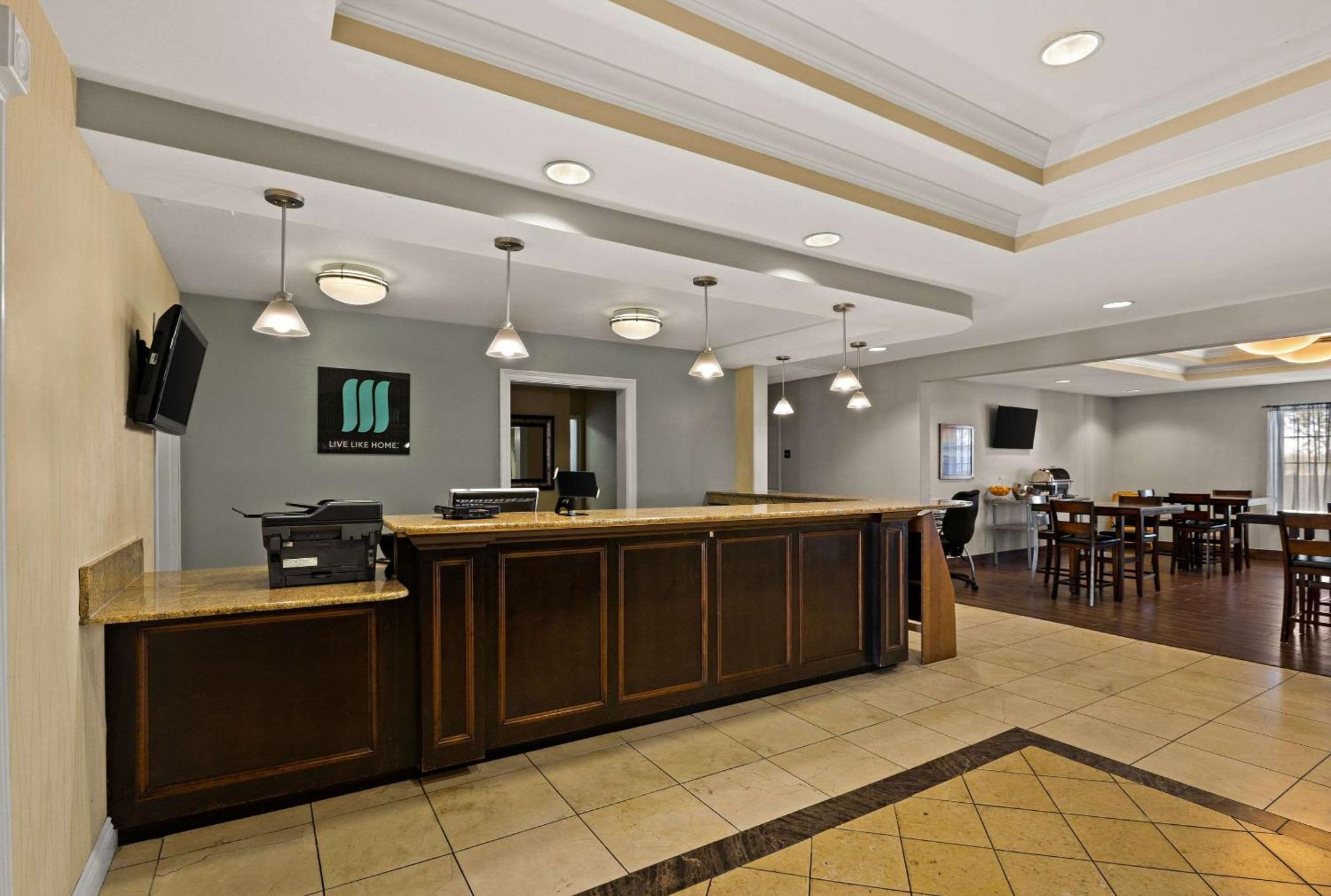 Mainstay Suites Хоума Екстериор снимка