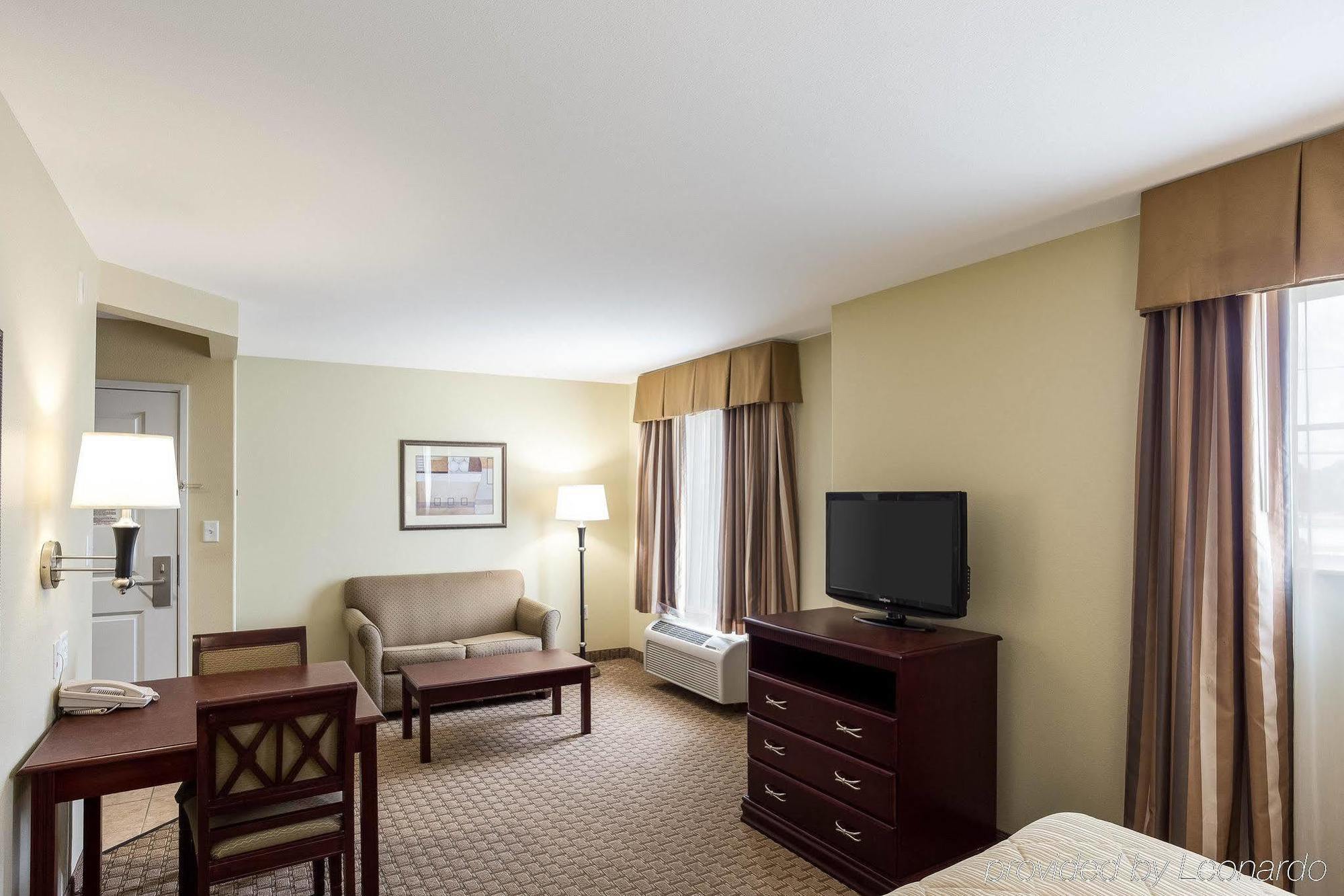 Mainstay Suites Хоума Екстериор снимка