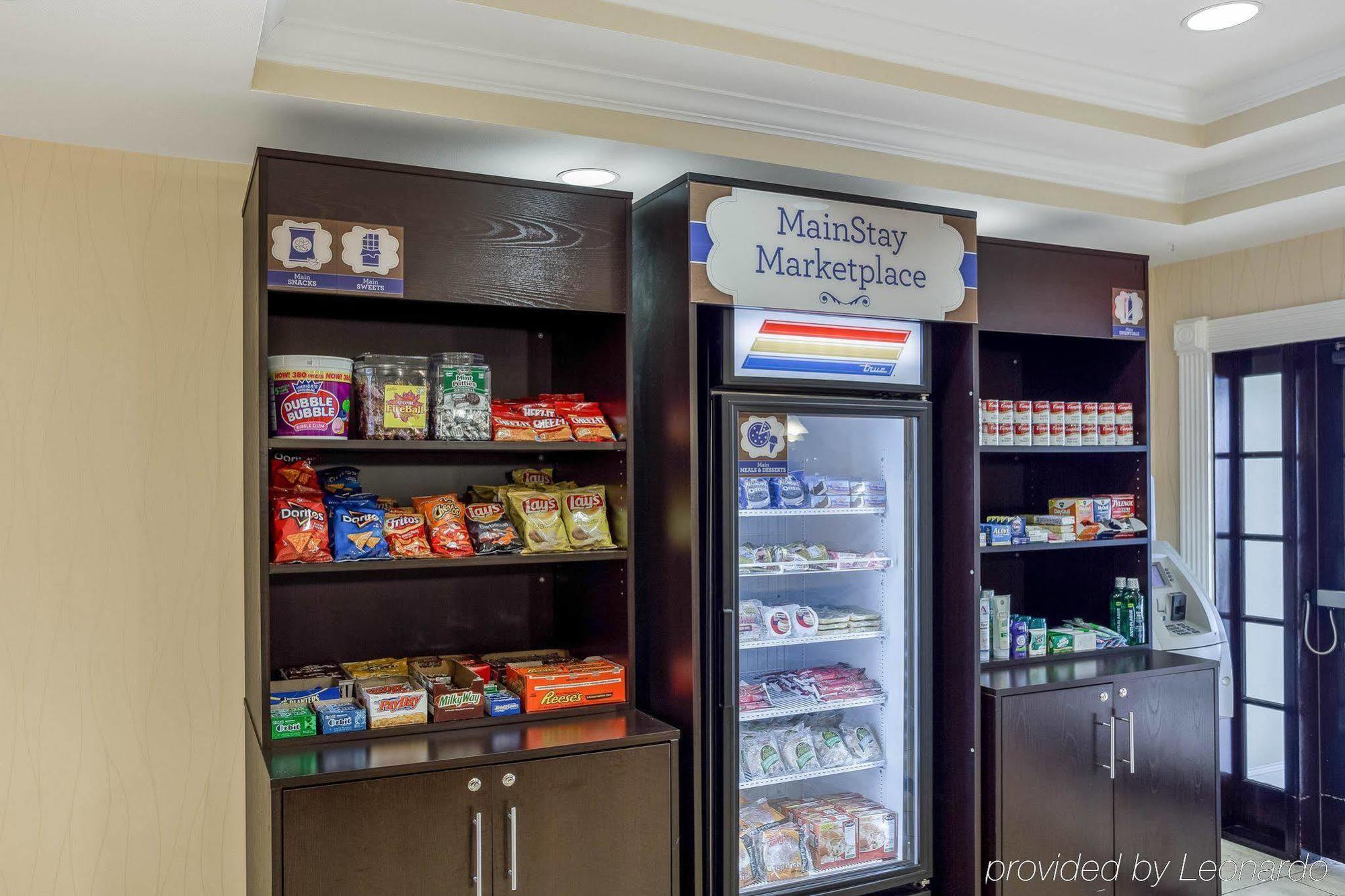 Mainstay Suites Хоума Екстериор снимка